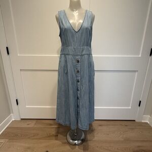 GAP Denim Midi Dress Size 8 Button Front Chambray V Neck Cottagecore Classic